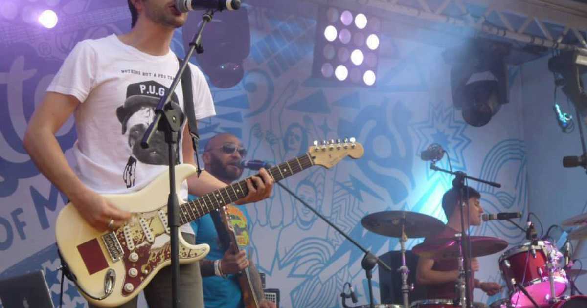 Da uno scherzo su Facebook nasce un festival rock: ad agosto via al "Coachellamare"